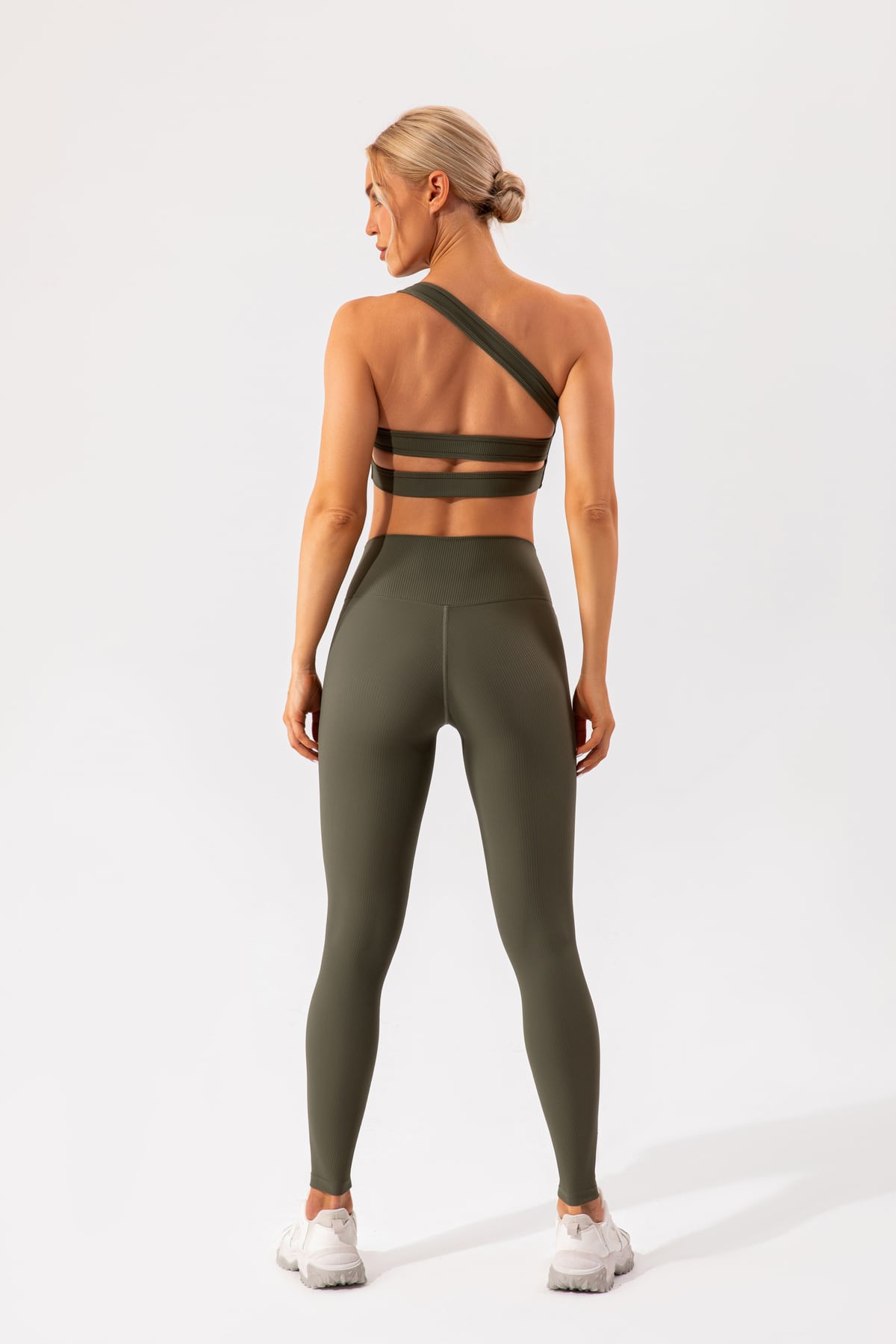 Naked-Feel High-Support Yoga Sports Bra 2